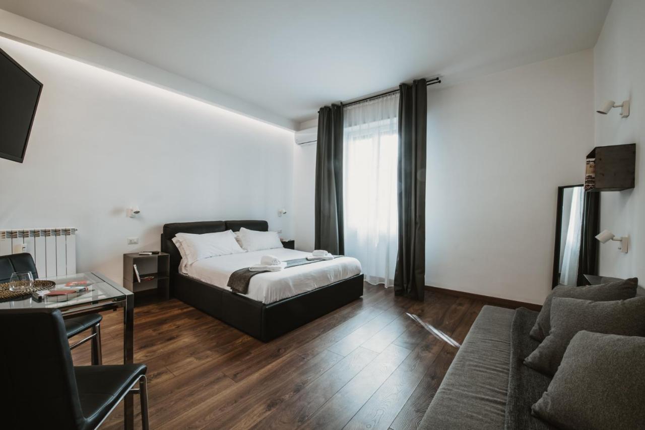 Bed & Breakfast New - *